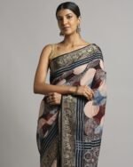 Handblock Bagru Print Handwoven Saree with Contrast Border - Image 3